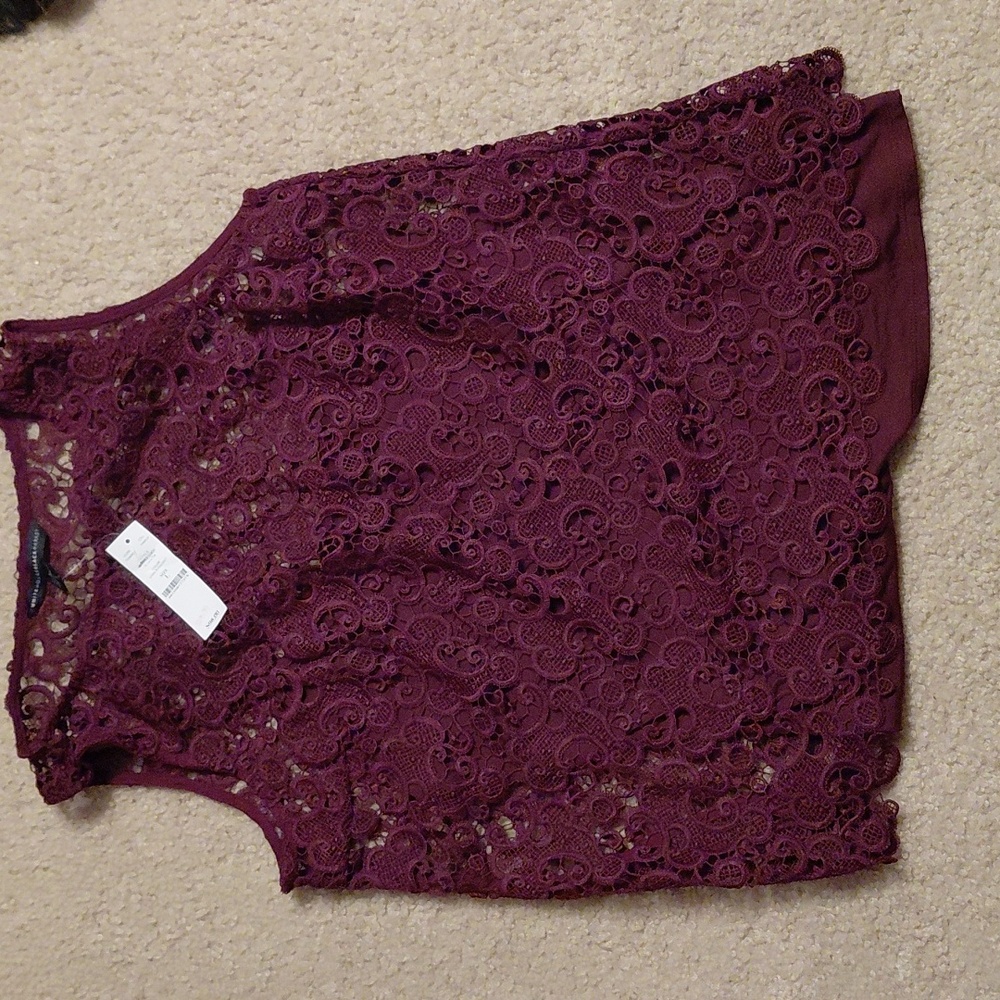 White House Black Market Lace Sleeveless Top - Burgundy